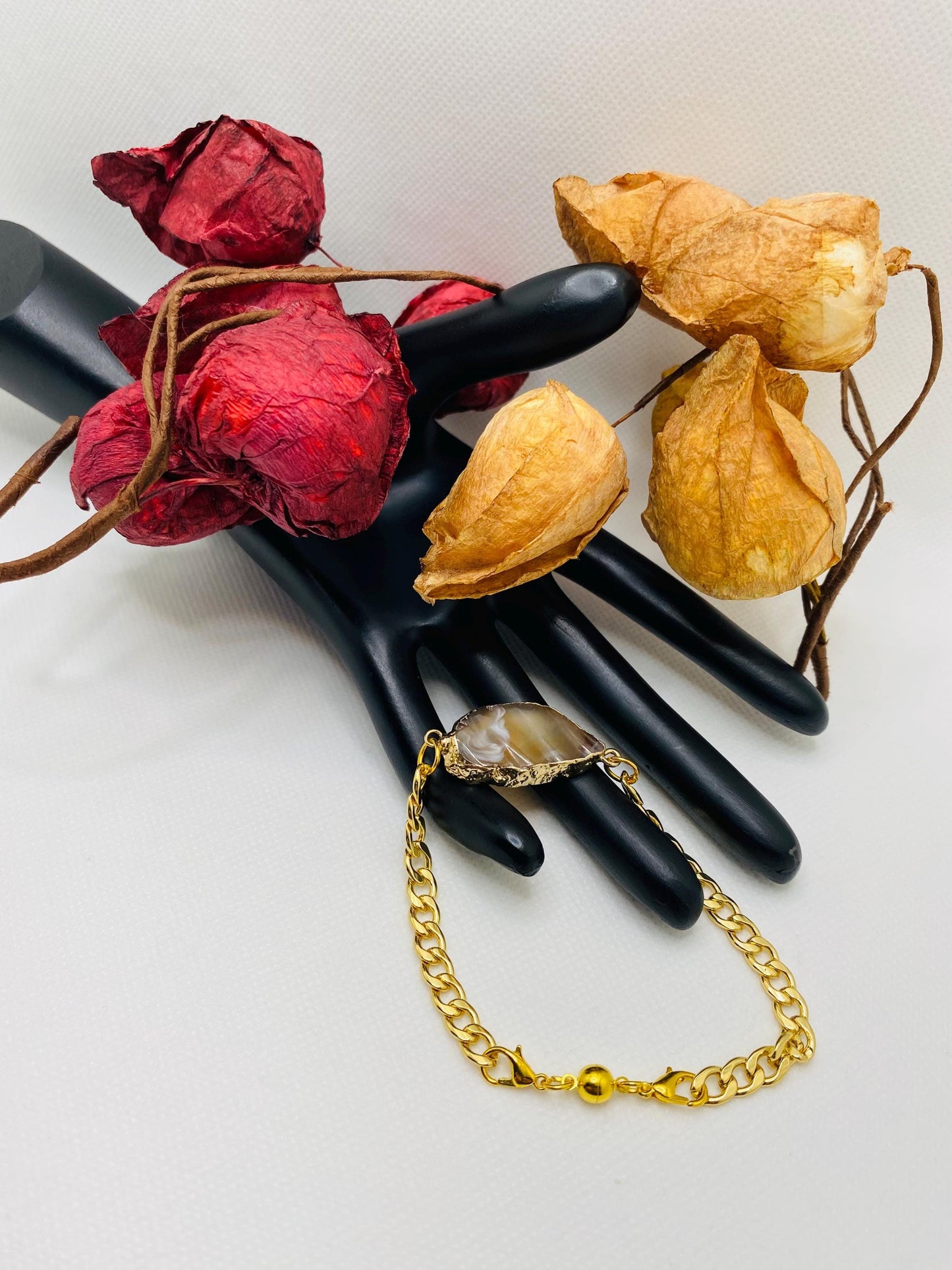 Gold Plated Cuban Link Bracelet: Agate Slice, Magnetic Clasp