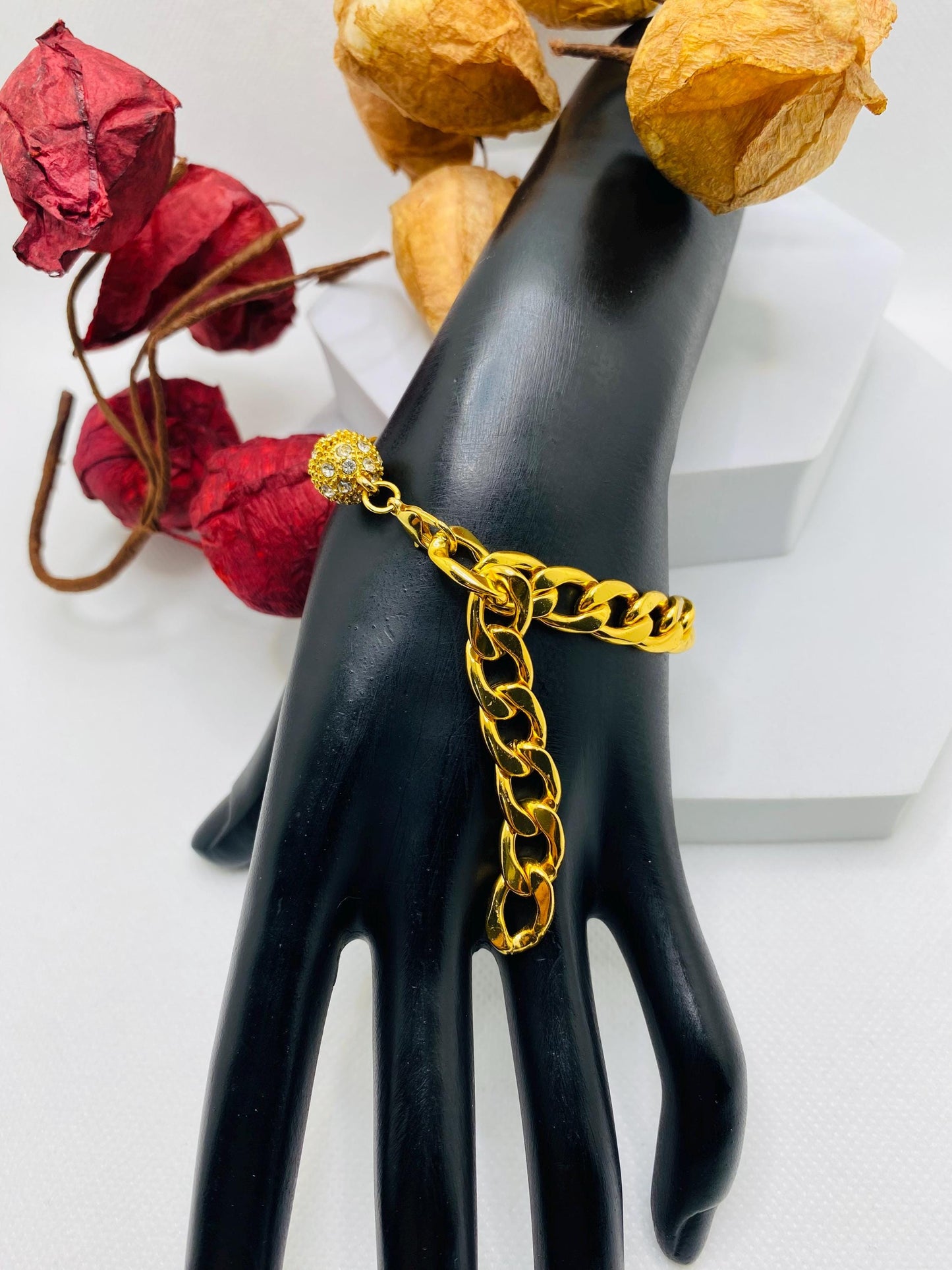 Gold Plated Cuban Link Bracelet: Stainless Steel Magnetic Clasp