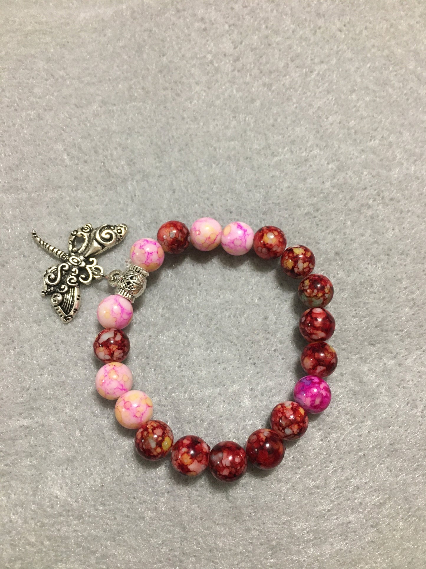 Dragonfly Charm Bracelet: Pink Acrylic Bead Stretch Bracelet
