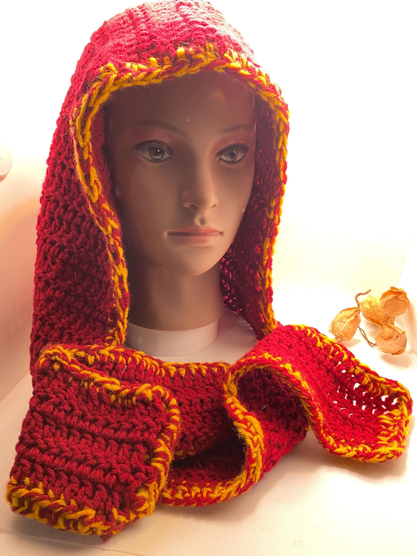 USC Trojans Hooded Crochet Scarf: Cardinal & Gold Team Spirit