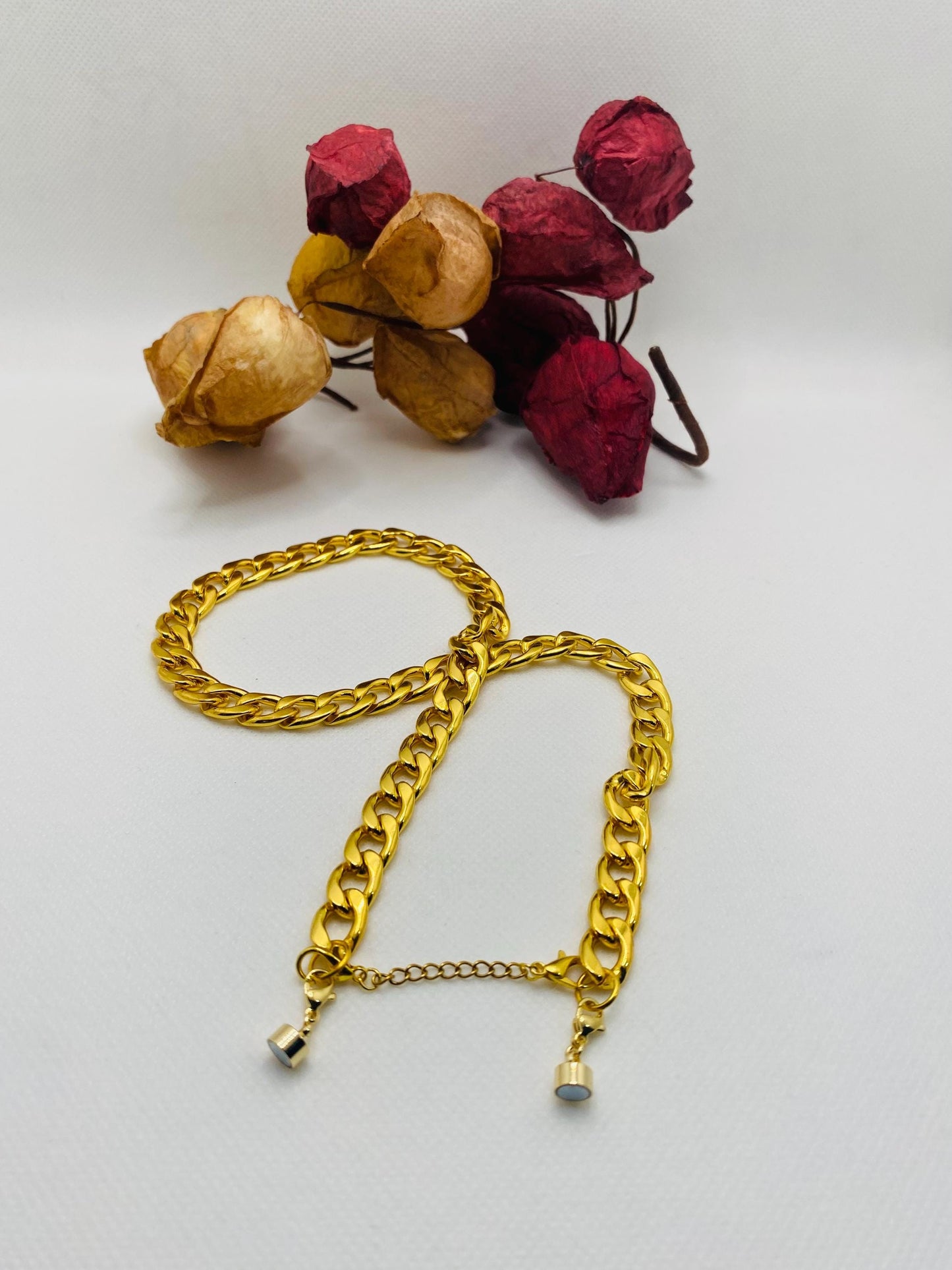 18k Gold Plated Cuban Link Chain Necklace: 9mm Magnetic Clasp