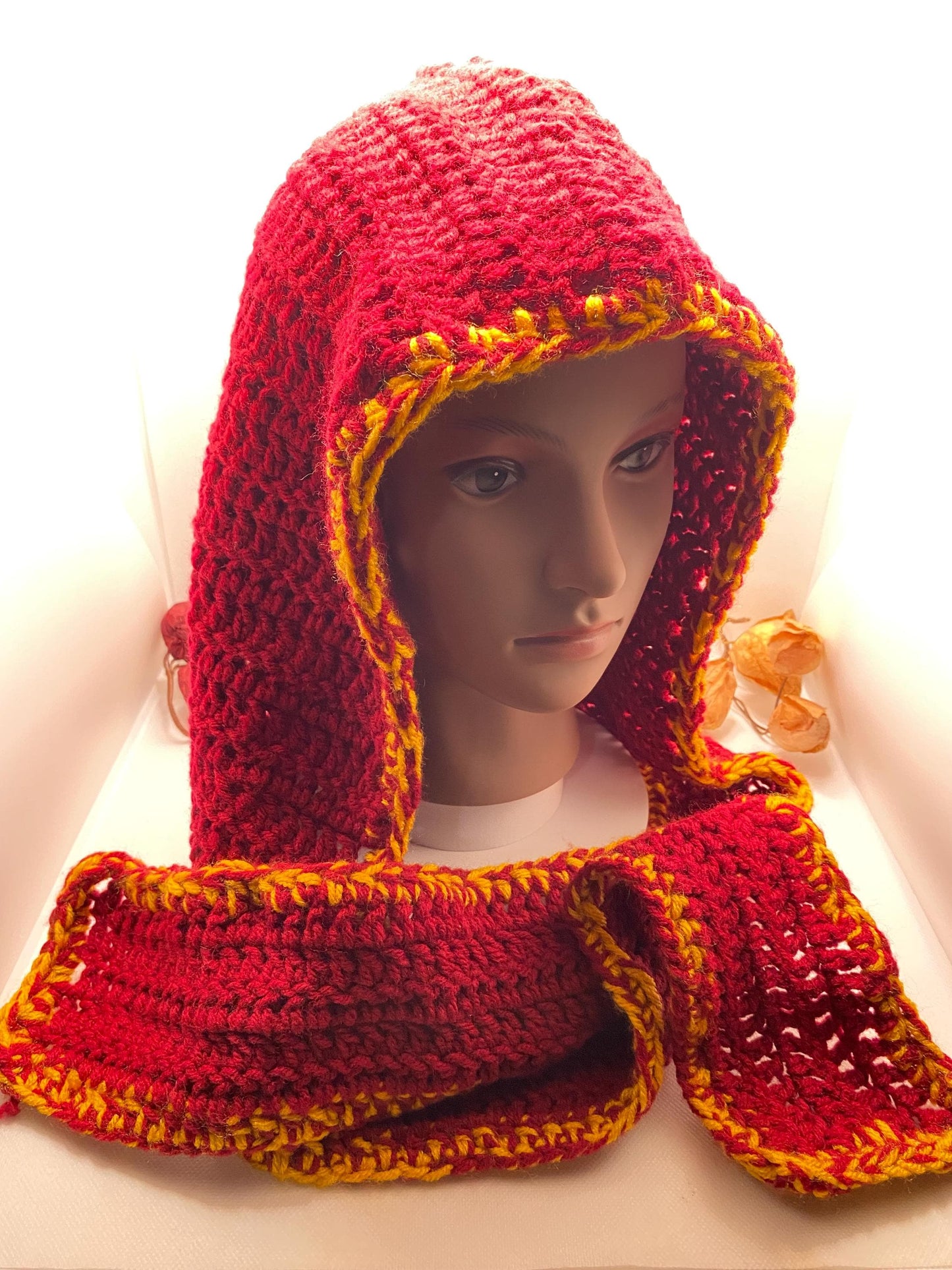 USC Trojans Hooded Crochet Scarf: Cardinal & Gold Team Spirit
