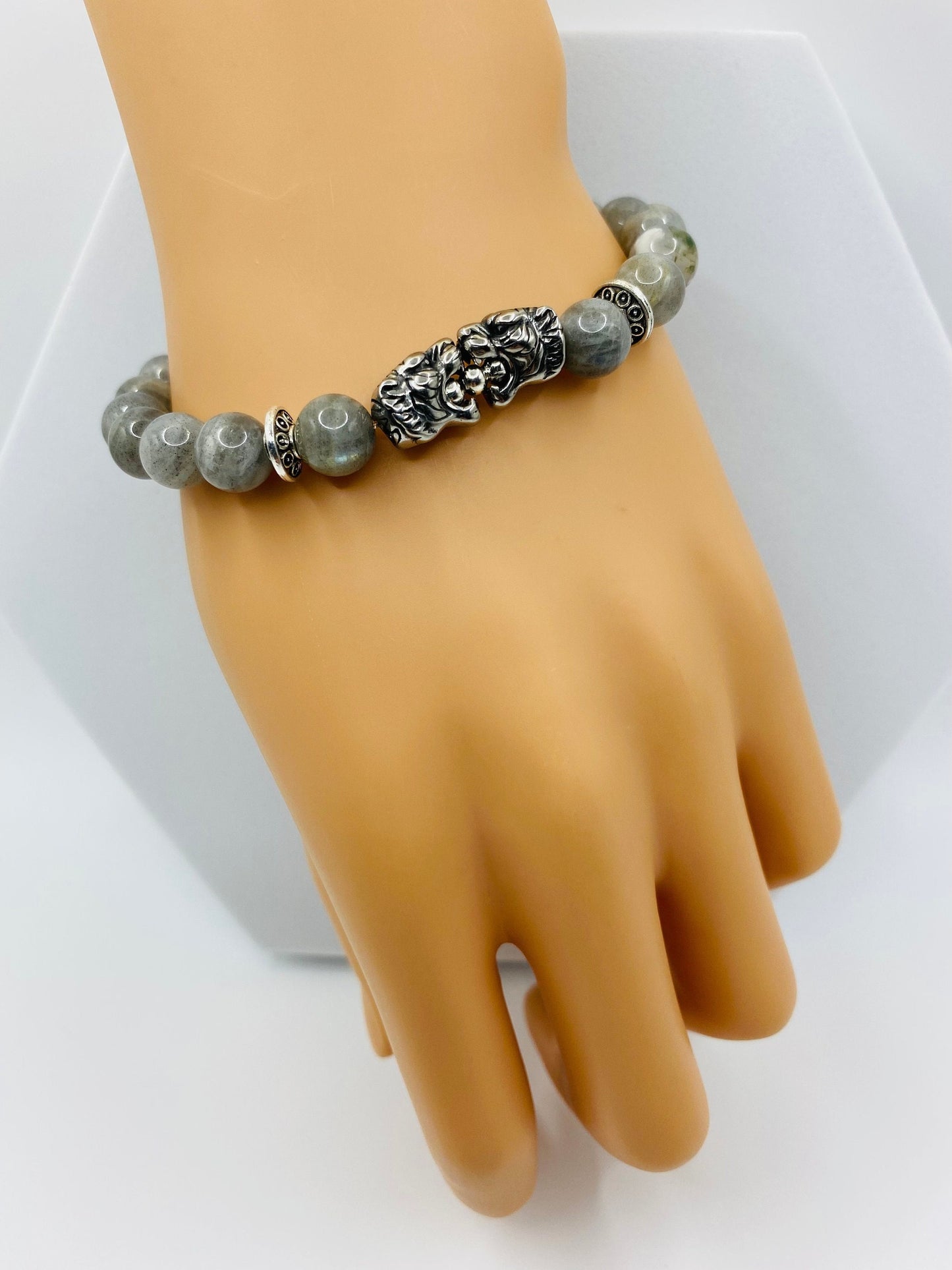 Mens Labradorite Beaded Bracelet: Stainless Steel Tiger Charm