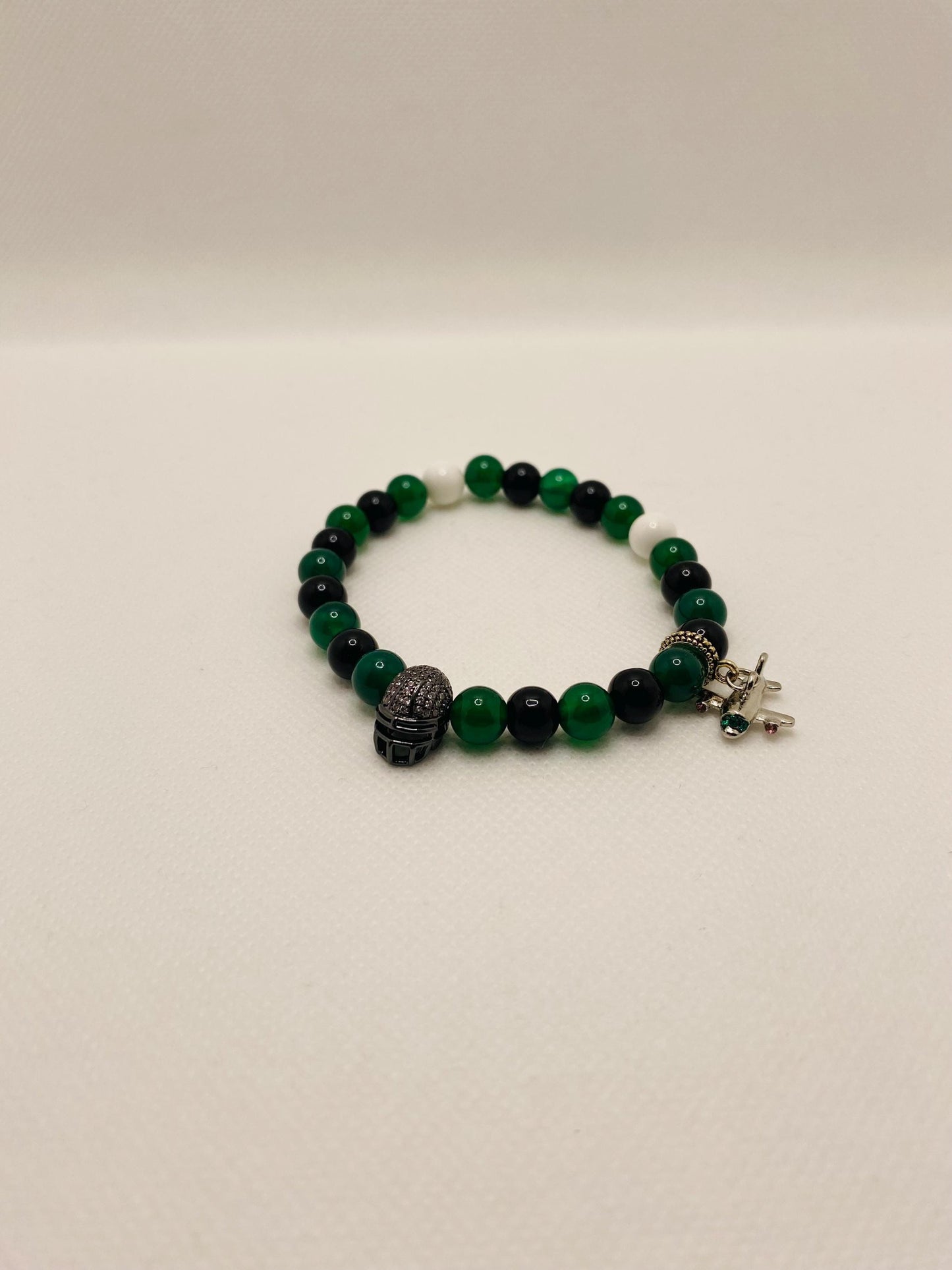 New York Jets Jade Beaded Bracelet: Football Fan Jewelry