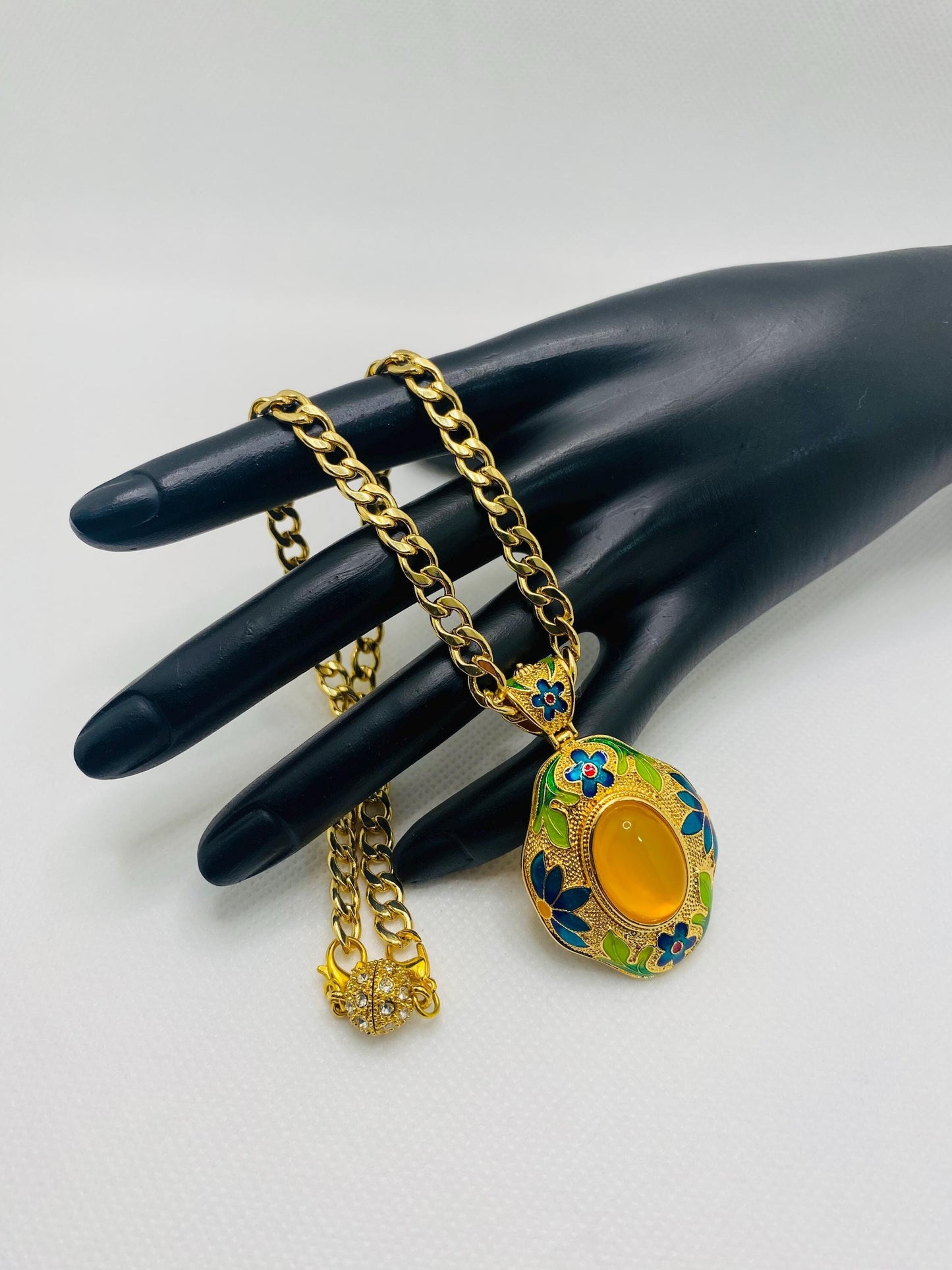 Boho Yellow Agate Pendant Necklace: Gold Plated Cuban Chain