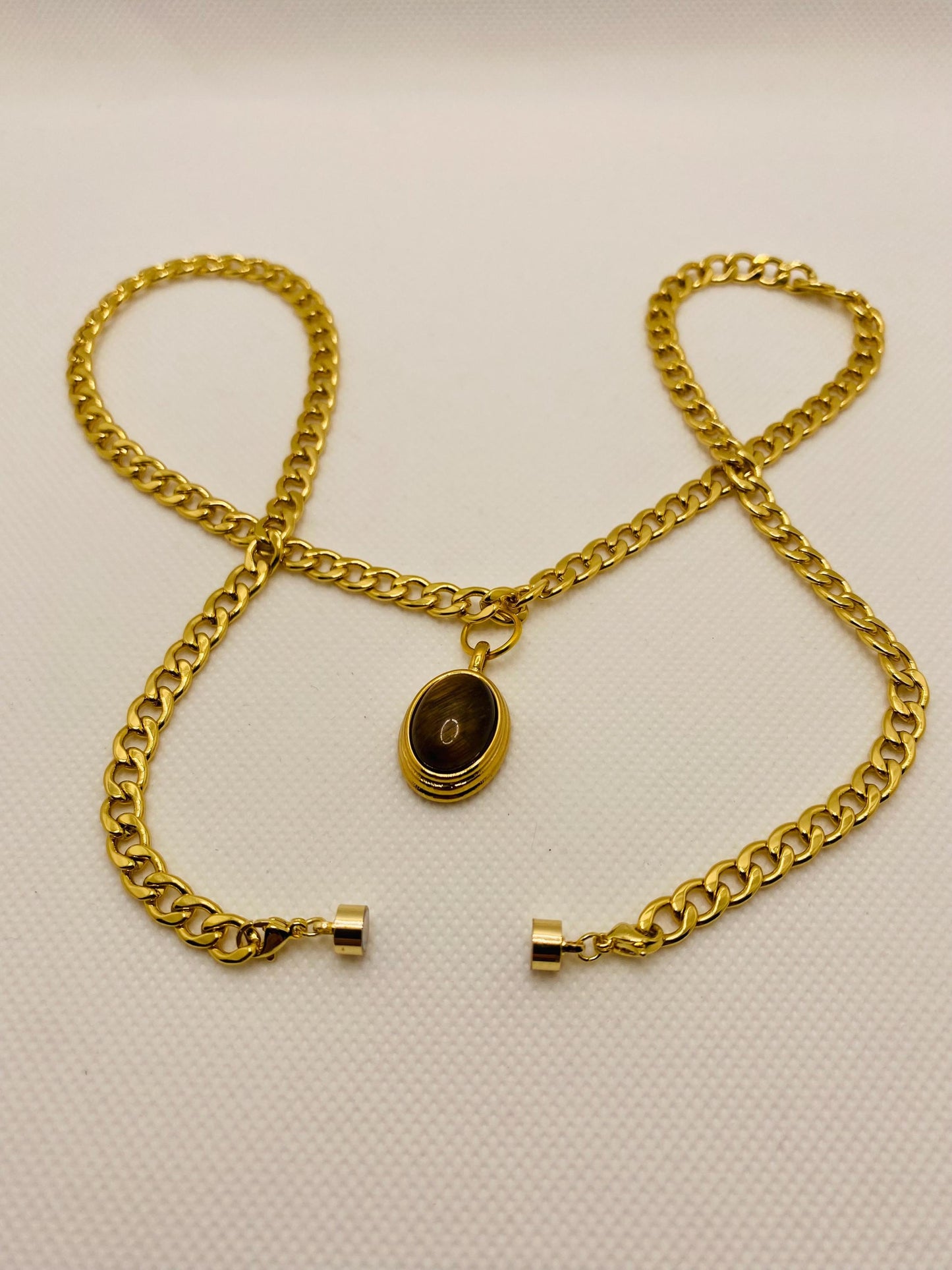 Gold Plated Tigers Eye Pendant Necklace: Cuban Link Chain