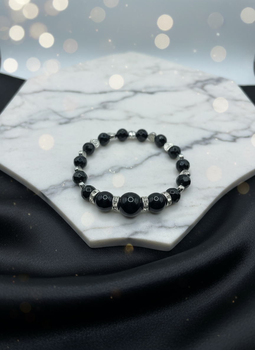 Black Onyx Bracelet White Gold Heart Charm Background