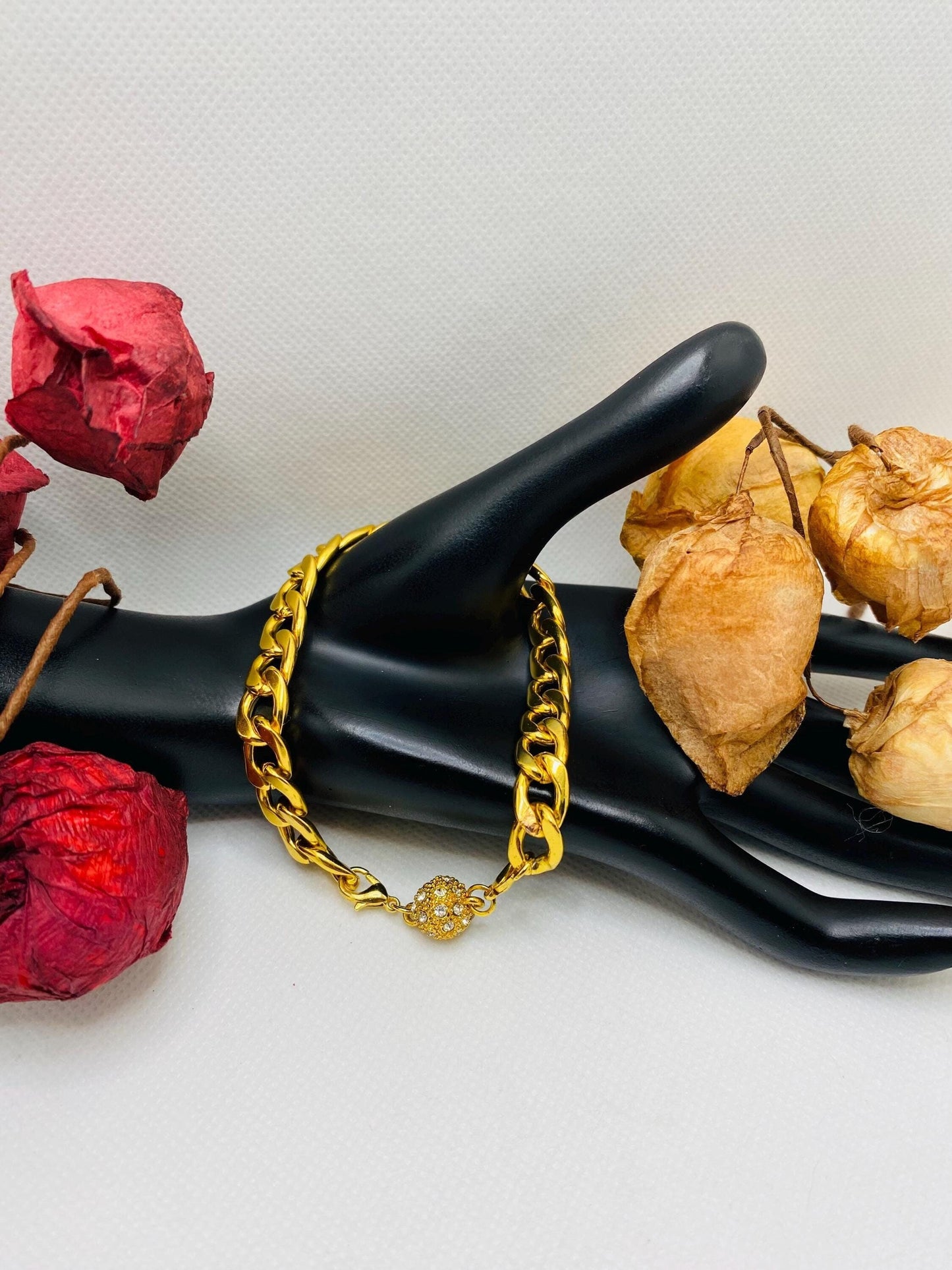 Gold Plated Cuban Link Bracelet: Stainless Steel Magnetic Clasp